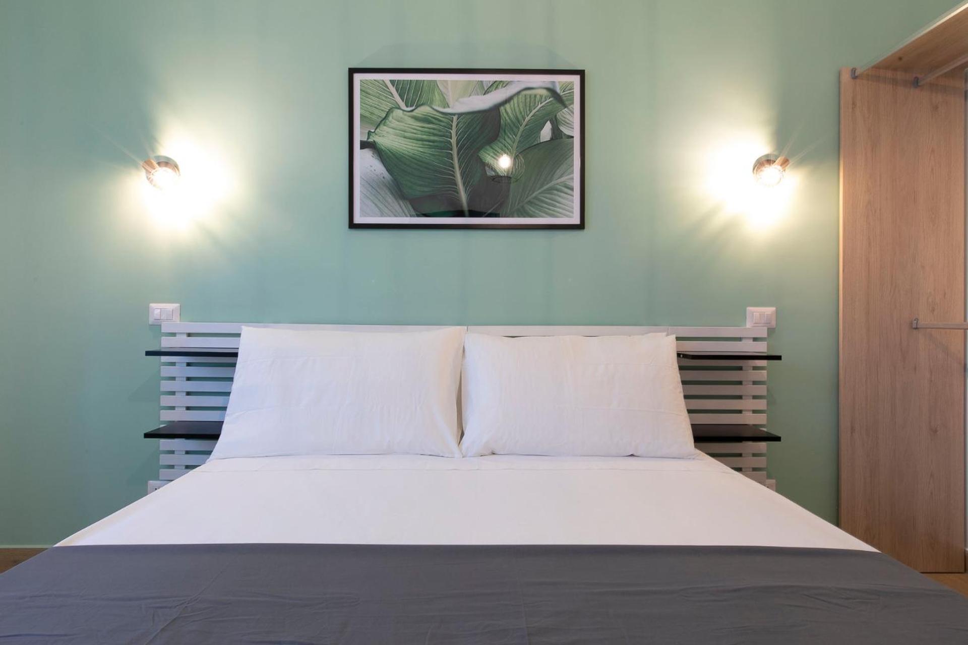 Domina Guest House Fiumicino Exterior photo